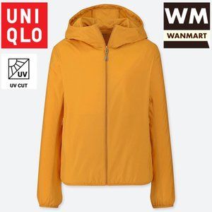 Uniqlo POCKETABLE UV PROTECTION PARKA Mustard
